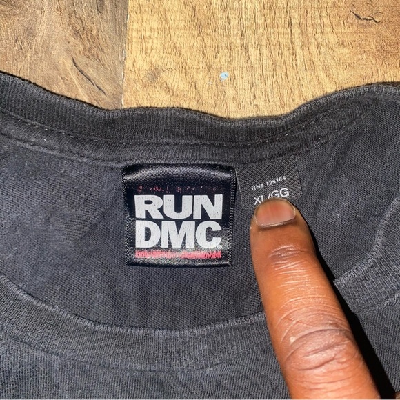 Black Graphic T-Shirt run dmc graphic tee shirt - Picture 6 of 7